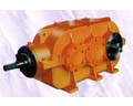 頂益?zhèn)鲃?dòng) SPJ-800型礦用減速機(jī)