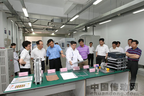 5月29日，國電南自集團公司黨組成員、副總經(jīng)理鄧建玲到公司調(diào)研