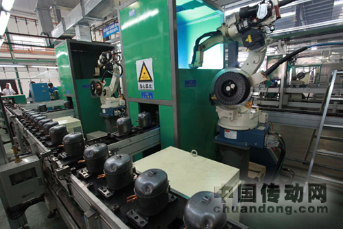 青神縣某機械廠生產(chǎn)車間內